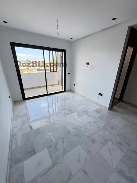 studio vide à louer quartier france ville