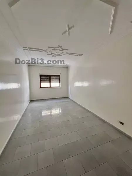 Appartement a louer quartier diour jamaa