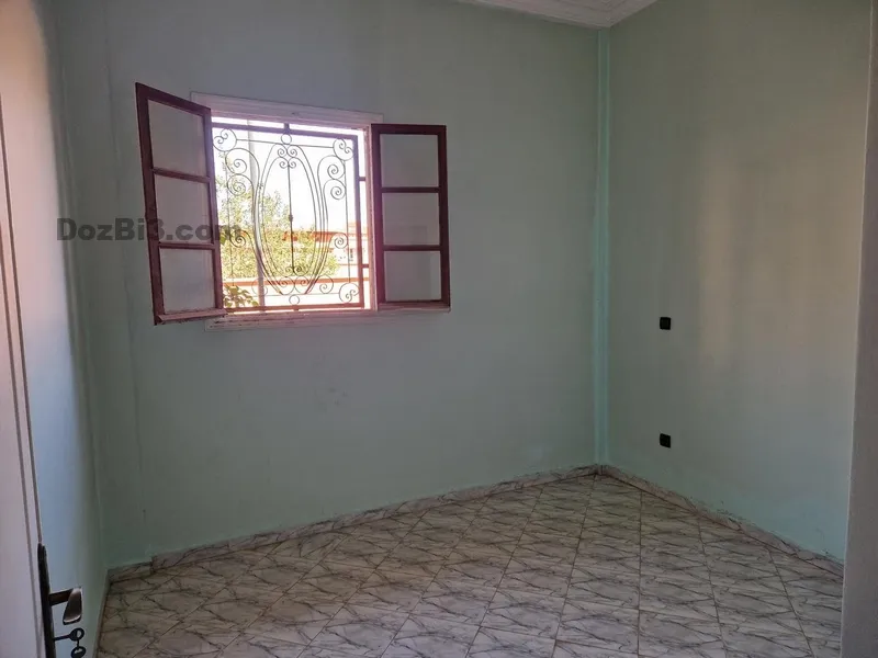 appartement vide à vendre hay Charaf