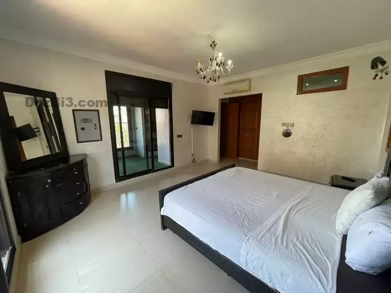 villa à louer avec piscine à Targa