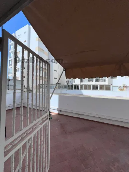 appartement non meublé à louer Souq El had