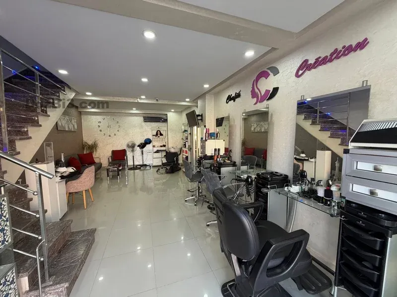 salon de coiffure bien équipé à vendre Mabrouka