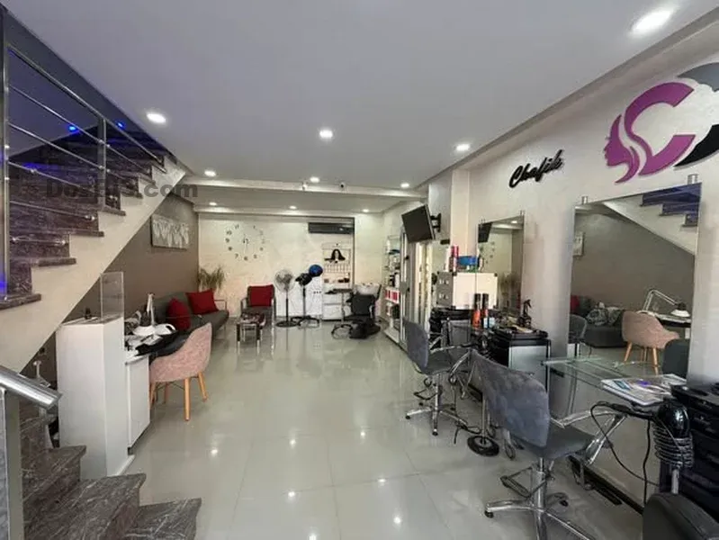 salon de coiffure bien équipé à vendre Mabrouka