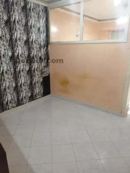 Studio vide a louer a Belvédère
