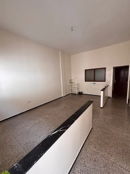 Appartement pour habitation out usage bureau Agdal