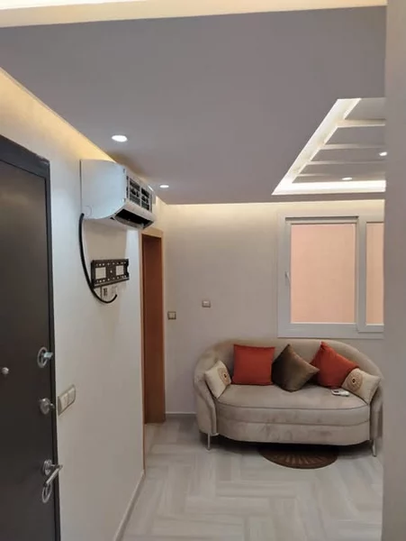 Studio meublé a louer longue durée quartier Tilila