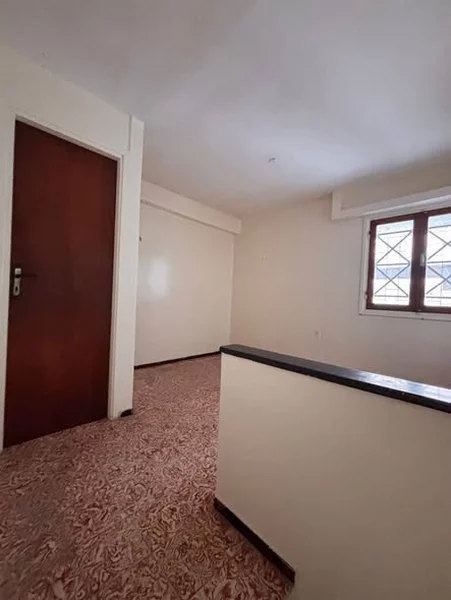 Appartement pour habitation out usage bureau Agdal