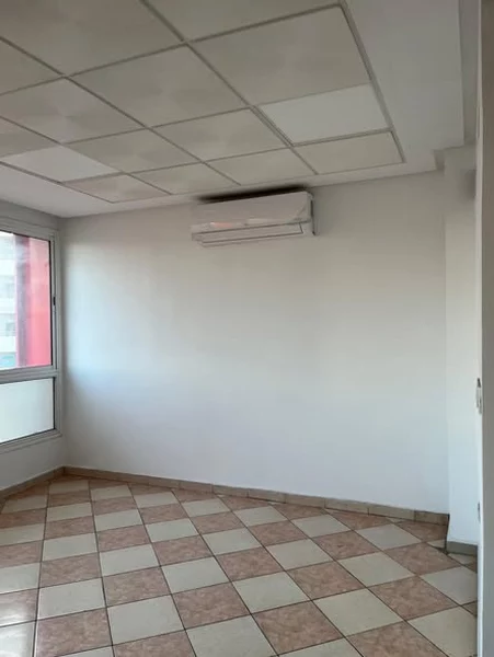 Bureau à Louer – Bd Abdelmoumen