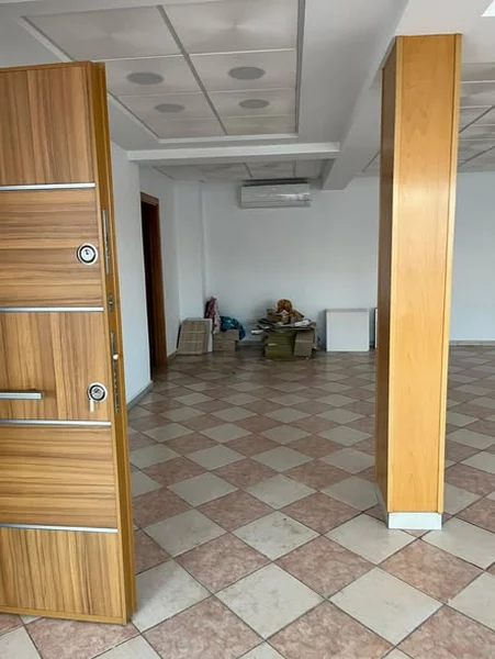 Bureau à Louer – Bd Abdelmoumen
