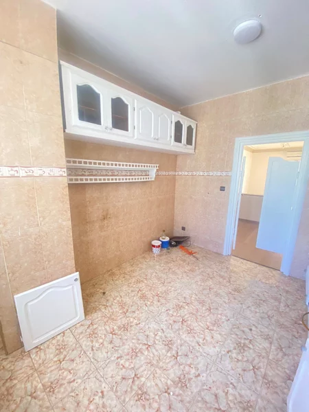 appartement à louer à côté place al joulane Hassan