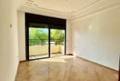 appartement entièrement rénové à louer Hay Riad