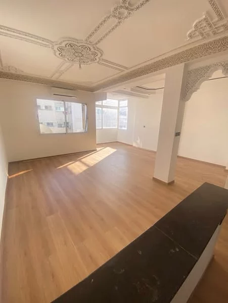 appartement à louer à côté place al joulane Hassan