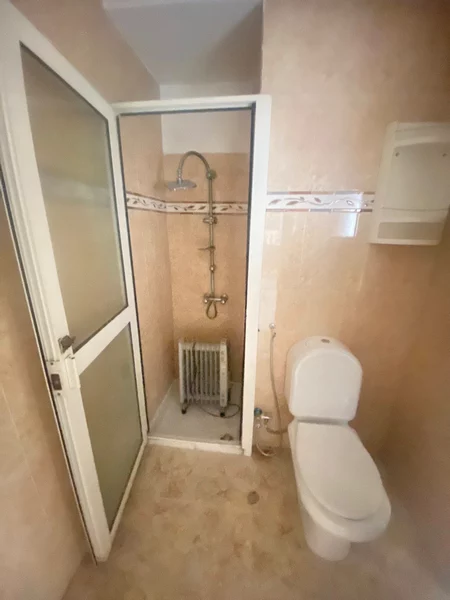 appartement à louer à côté place al joulane Hassan