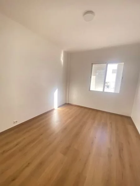 appartement à louer à côté place al joulane Hassan