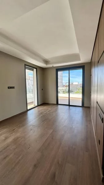 Superbe Appartement à Louer à CFC