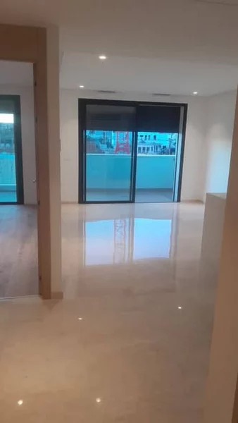 Studio à Louer à CFC