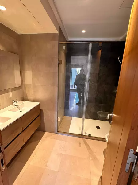 Appartement à louer à Oasis