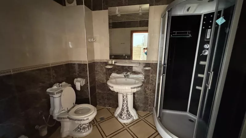 étage villa a louer Charf