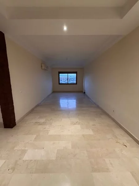 appartement vide à louer Semlalia