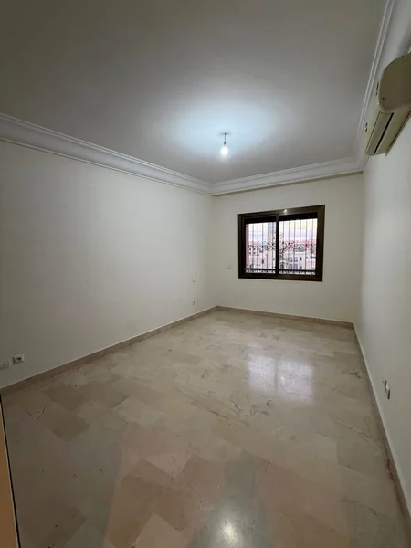 appartement vide à louer Semlalia