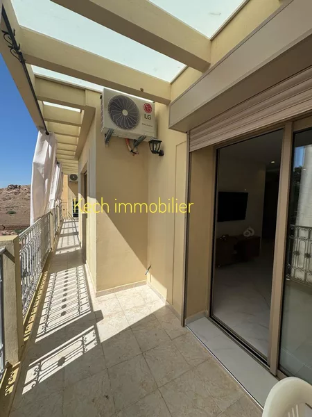 Appartement meublé à vendre avec piscine à Route de casa