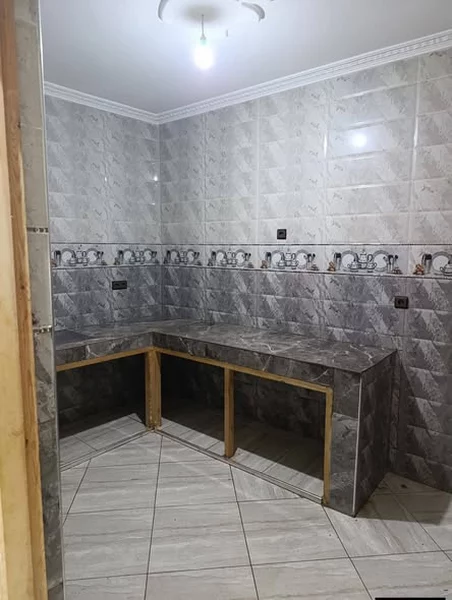 Appartement à louer hay Mesnana en face de la pharmacie Al-Inara