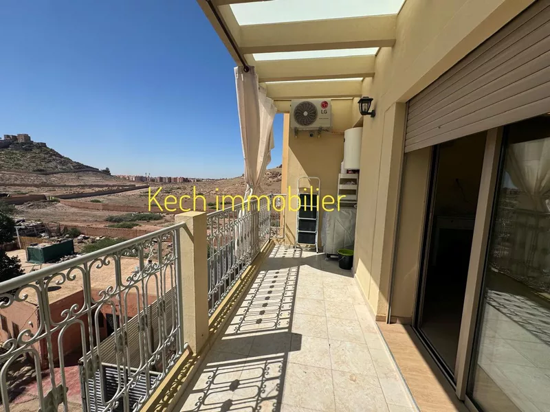 Appartement meublé à vendre avec piscine à Route de casa