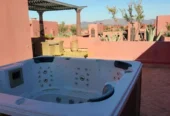 Appartement à louer avec piscine et salle de sport Route de Casa