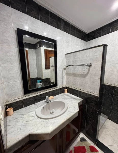 appartement à louer rue Driss 1