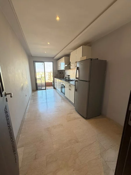 appartement vide avec piscine à louer Mabrouka