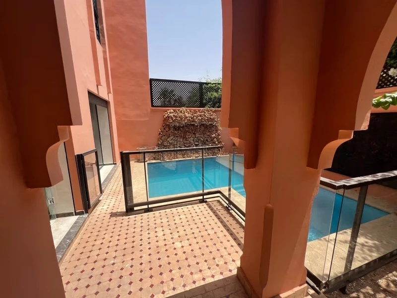villa de luxe à vendre ROUTE DE FÈS