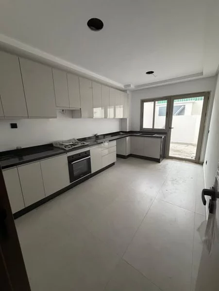 appartement neuf jamais habité à louer Bachkou