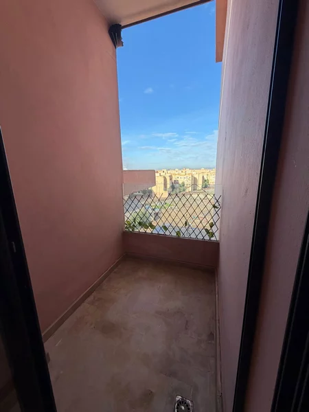 appartement vide avec piscine à louer Mabrouka