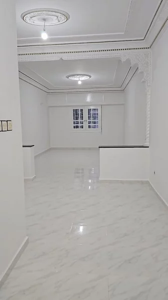 Appartement vide disponible a la location Hassan