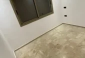 Appartement vide à louer à Abdelmoumen