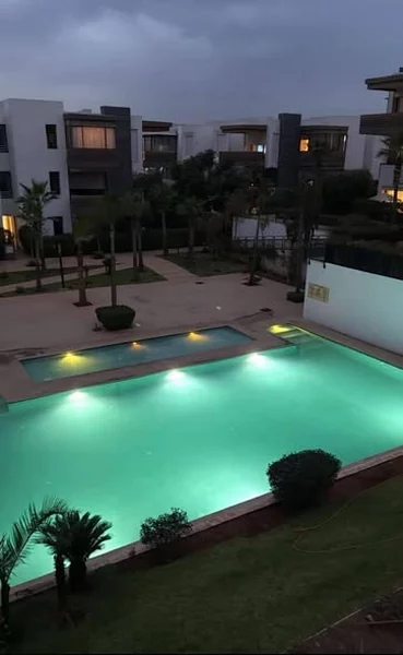 Superbe appartement avec jardin à vendre Dar Bouazza