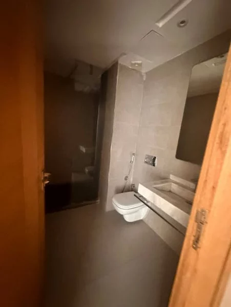 Studio vide à louer – Quartier Gauthier