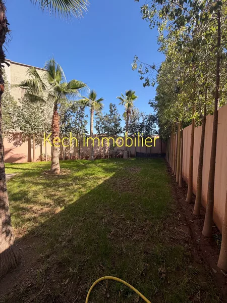 villa avec piscine à louer à Targa
