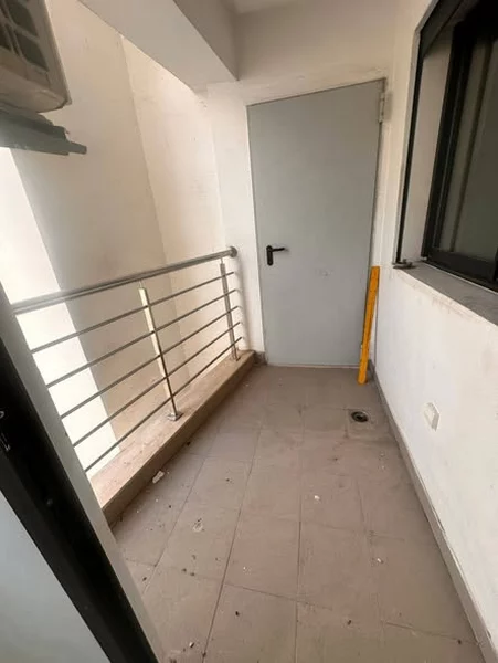 Studio vide à louer – Quartier Gauthier
