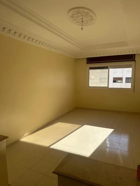 appartement à louer a cote tram mosquée adarih Hassan