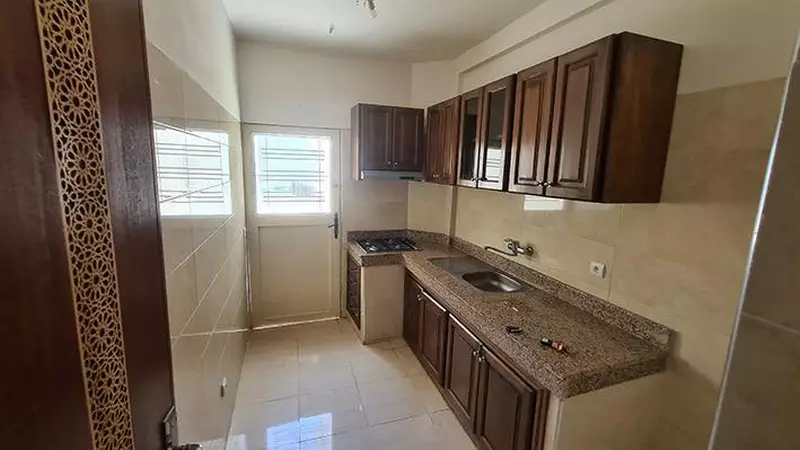 appartement à louer a cote tram mosquée adarih Hassan