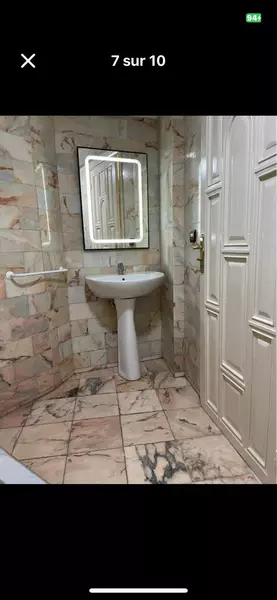 appartement vide a louer longue durée GUELIZ