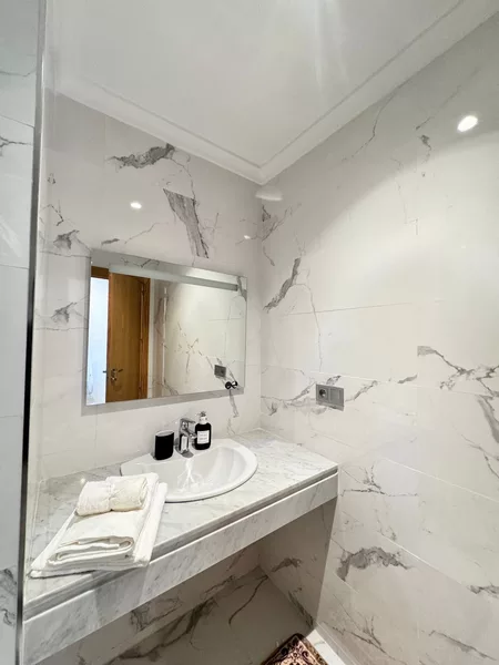 Appartement neuf meublé à louer Coral tower