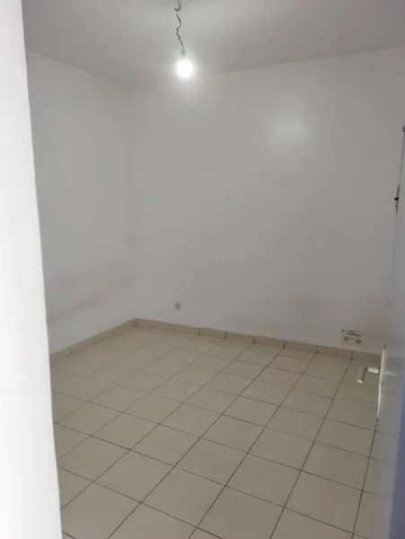 Garçonnière a louer a La Gironde