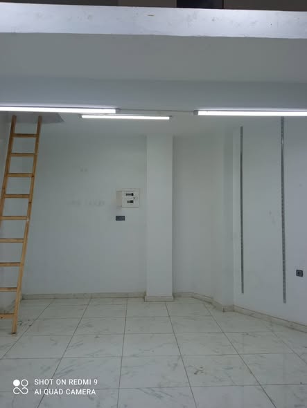 garage à louer à Anassi