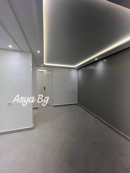 4 studio Neuf j’amais habité ( Vide) a Souani
