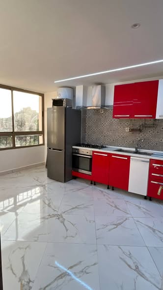Appartement à vendre situé à madame Plaza vide