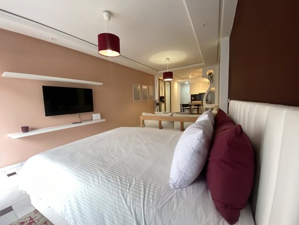 Studio vide à louer à agdal à côté le mall