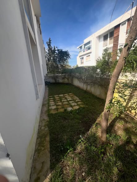 rez de jardin à louer Prestigia