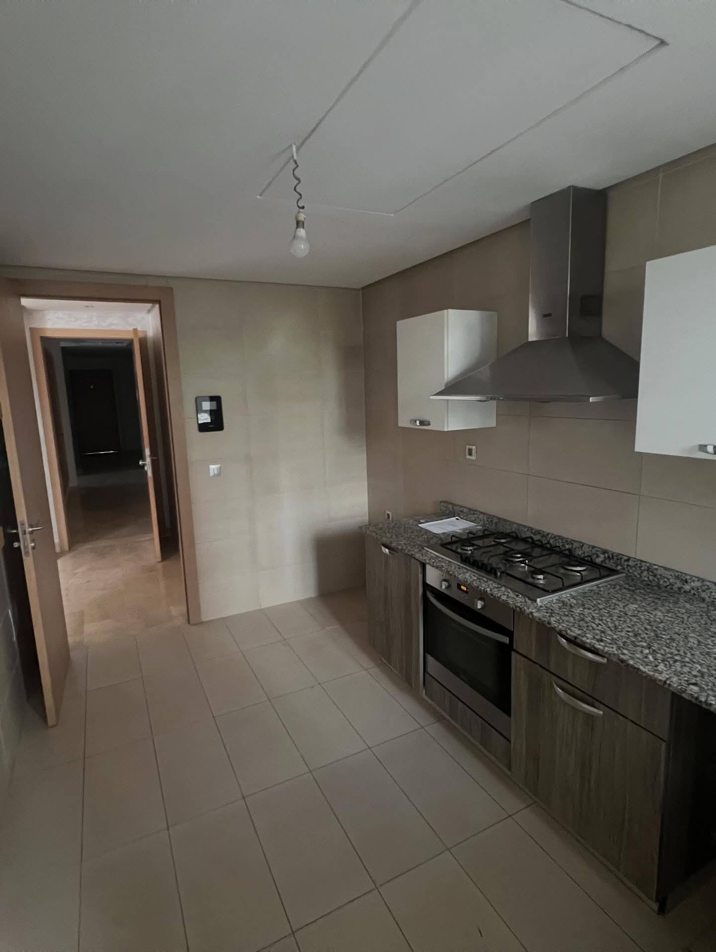 rez de jardin à louer Prestigia
